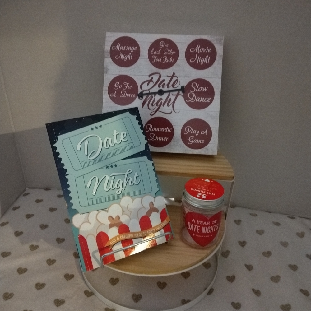 📚🎨3/$15 🎉S-HP🎉 *NIP* Date Night Activities